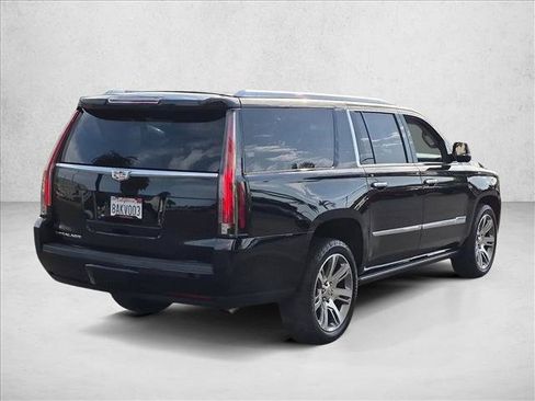 Used 2018 Cadillac Escalade ESV Premium Luxury AWD/4WD image 5
