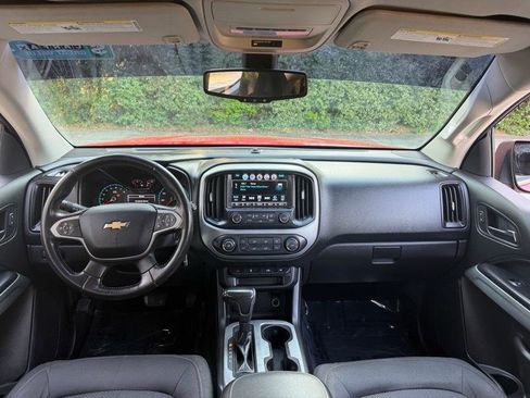 Used 2018 Chevrolet Colorado LT image 24