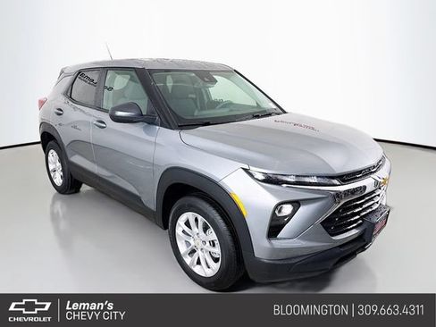 New 2026 Chevrolet TrailBlazer LS w/ LS Convenience Package AWD/4WD image 1