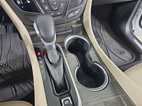 Used 2019 Buick Envision Essence image 30