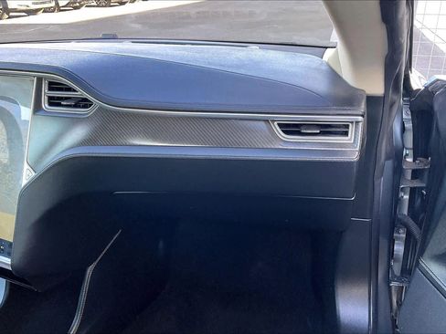 Used 2013 Tesla Model S image 18