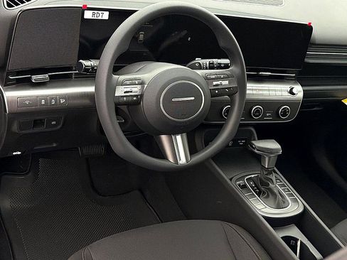 New 2026 Hyundai Kona SE image 6