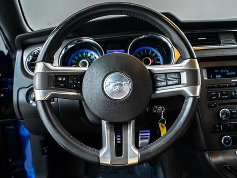 Used 2013 Ford Mustang GT Premium RWD image 23