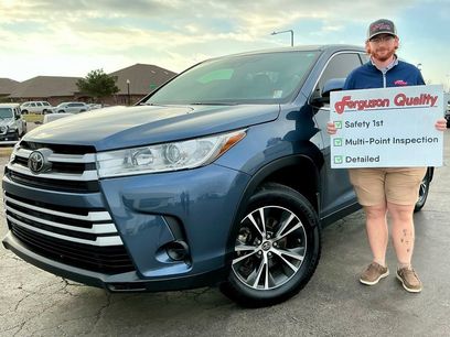 Used 2019 Toyota Highlander LE