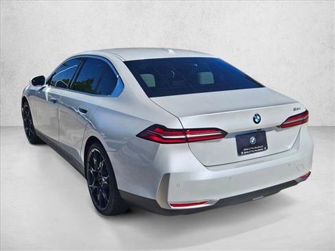 Certified 2026 BMW 530i image 7