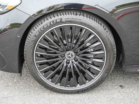 Used 2026 Mercedes-Benz E 450 4MATIC Sedan image 9