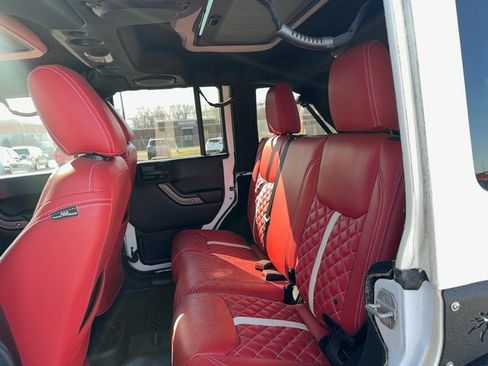 Used 2014 Jeep Wrangler Unlimited Sport w/ Quick Order Package 24S image 14