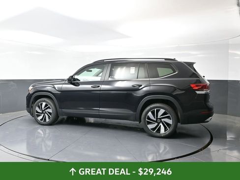 Used 2024 Volkswagen Atlas SE image 11