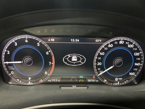 Used 2018 Volkswagen Atlas SEL Premium image 31