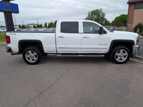 Used 2015 Chevrolet Silverado 2500 LTZ w/ LTZ Plus Package AWD/4WD image 10