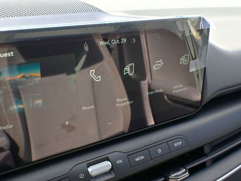 Used 2025 Kia K4 LXS FWD image 4