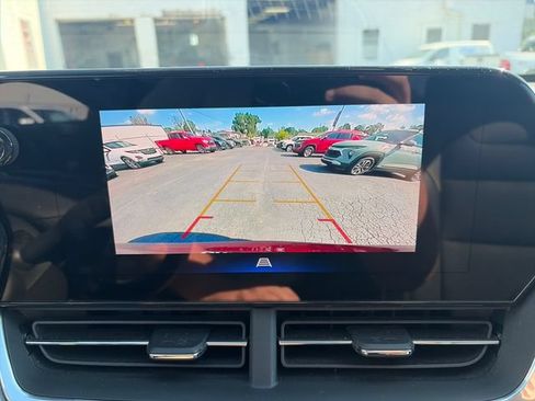 Used 2024 Chevrolet Trax ACTIV w/ Driver Confidence Package FWD image 20