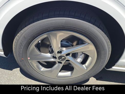 New 2026 Genesis GV70 2.5T Select AWD/4WD image 4