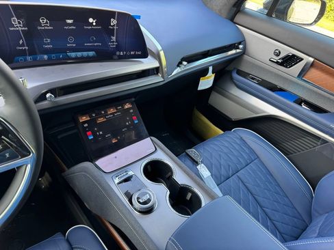 New 2026 Cadillac Vistiq Premium Luxury image 29