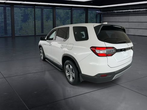 Used 2023 Honda Pilot EX-L image 6
