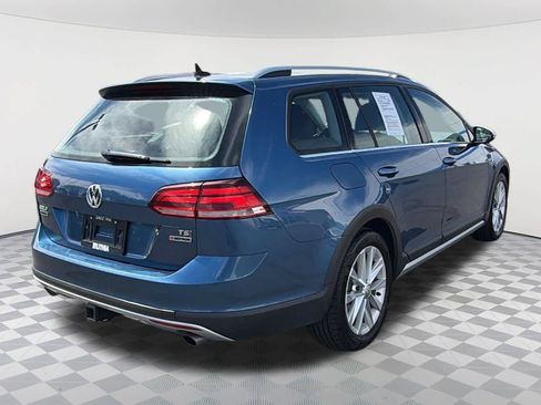 Used 2018 Volkswagen Golf Alltrack SE AWD/4WD image 5