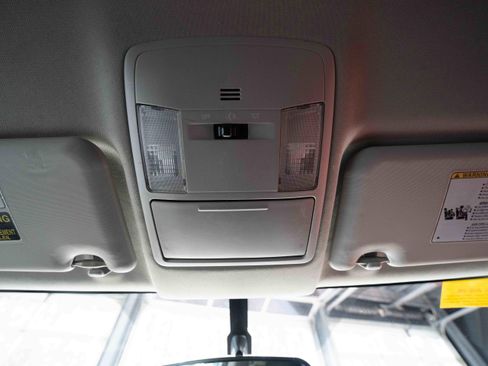 Used 2016 Toyota RAV4 LE image 18