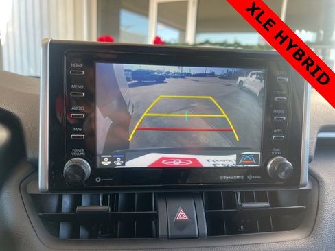 Used 2021 Toyota RAV4 XLE image 20