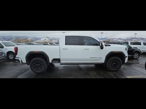 Used 2024 GMC Sierra 2500 Denali w/ Denali Reserve Package image 5