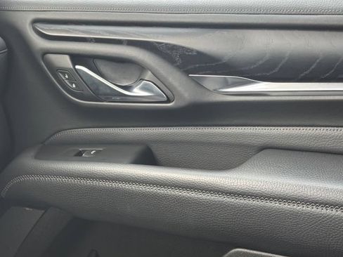 Used 2021 GMC Yukon Denali RWD image 31