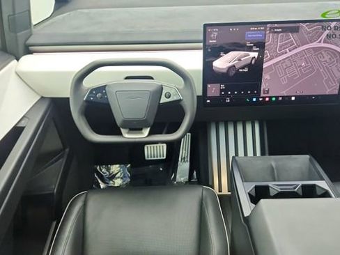 Used 2024 Tesla Cybertruck Cyberbeast AWD/4WD image 33