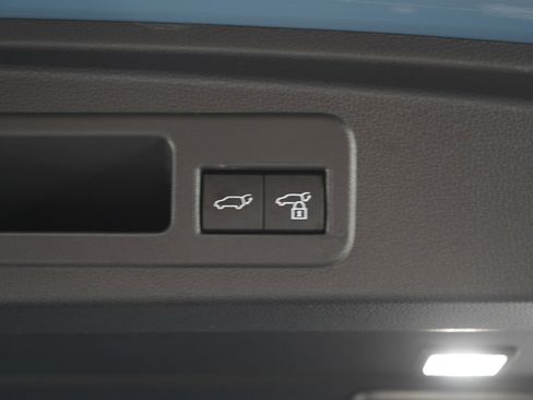 Certified 2025 Toyota 4Runner Limited image 18