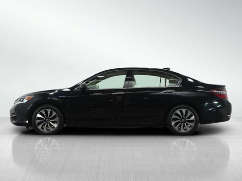 Used 2017 Honda Accord EX-L image 2