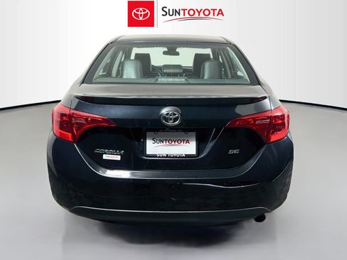 Used 2018 Toyota Corolla SE FWD image 4