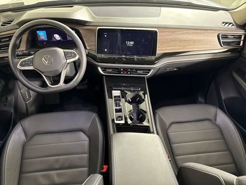 Used 2025 Volkswagen Atlas SEL image 19