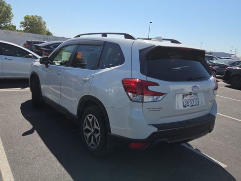 Used 2021 Subaru Forester Premium w/ Popular Package #1 AWD/4WD image 2