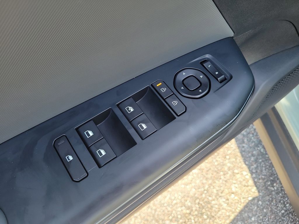 New 2026 Kia K4 FWD image 19