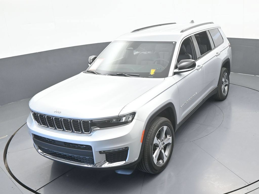 Used 2025 Jeep Grand Cherokee L Limited RWD image 48