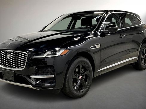 Used 2021 Jaguar F-PACE image 3