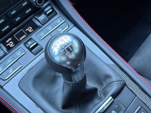 Used 2025 Porsche 718 Cayman GTS image 18