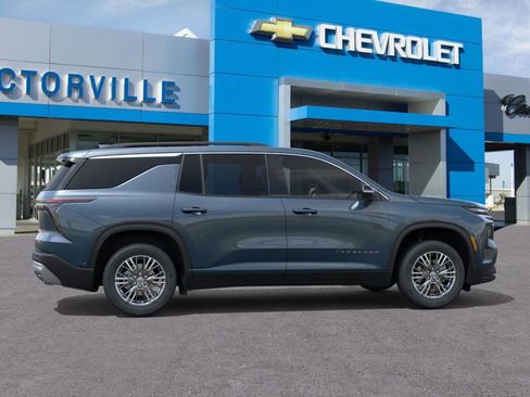 New 2026 Chevrolet Traverse LT w/ Driver Confidence Package image 5