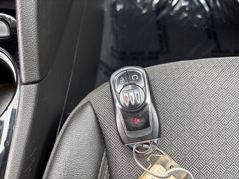 Used 2025 Buick Encore GX Preferred image 25