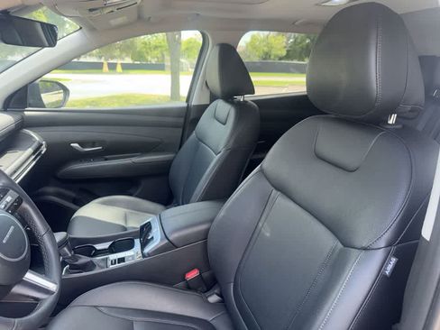 Used 2025 Hyundai Tucson SEL FWD image 14