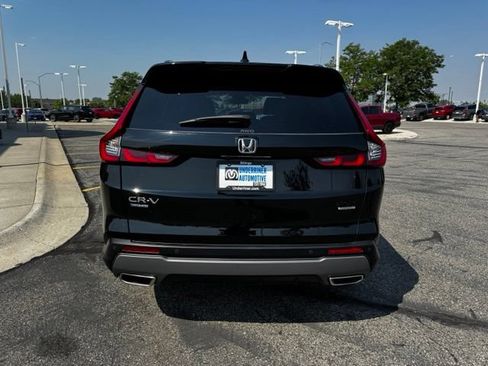 Used 2023 Honda CR-V Sport Touring image 6