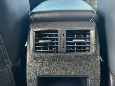 Used 2025 Mitsubishi Outlander SE AWD/4WD image 28