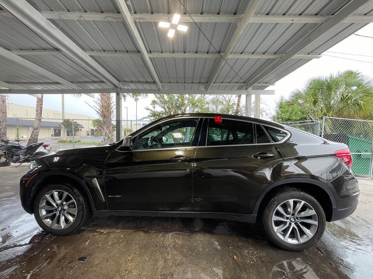Used 2019 BMW X6 xDrive35i w/ Premium Package AWD/4WD image 5