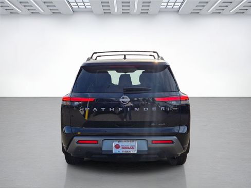 Certified 2026 Nissan Pathfinder SL AWD/4WD image 5