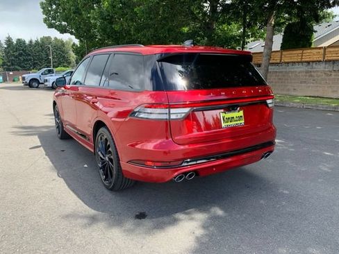 New 2026 Lincoln Aviator Reserve AWD/4WD image 3