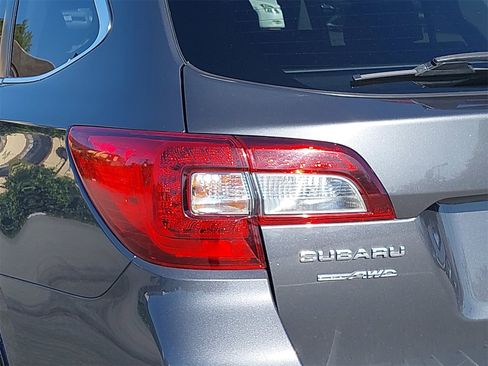 Used 2019 Subaru Outback 2.5i Premium image 33