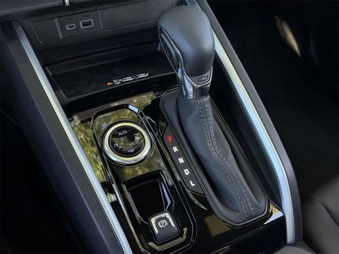 New 2026 Chevrolet Colorado LT w/ LT Convenience Package image 18