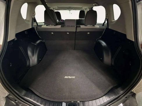 Used 2013 Toyota RAV4 XLE image 7