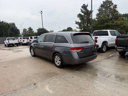 Used 2016 Honda Odyssey SE image 3