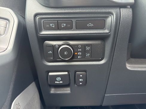 Used 2022 Ford F150 Lariat w/ Equipment Group 502A High image 14