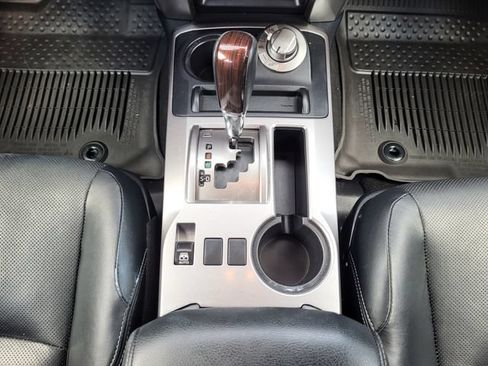 Used 2024 Toyota 4Runner Limited AWD/4WD image 20