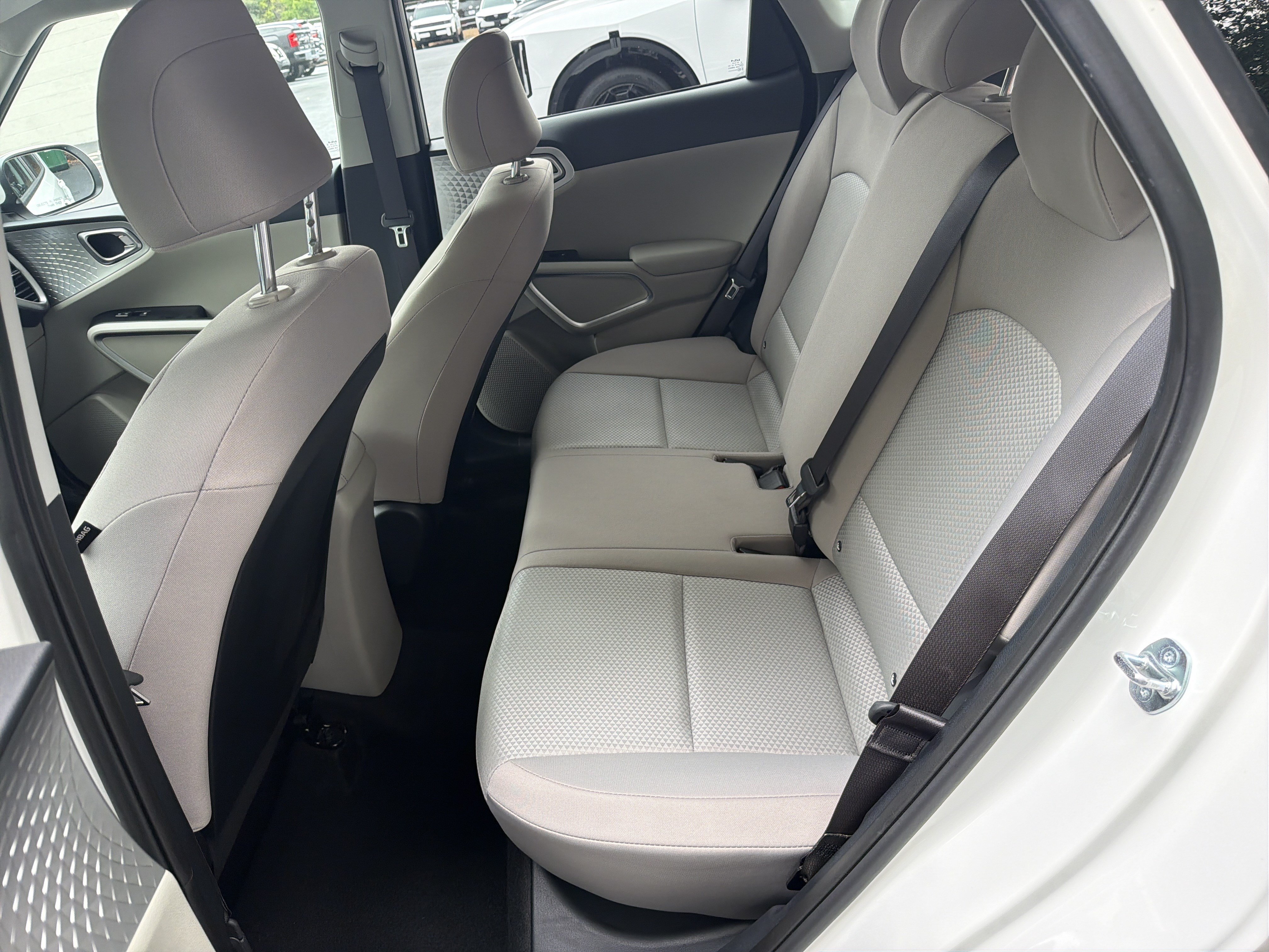 Used 2025 Kia Soul LX FWD image 20