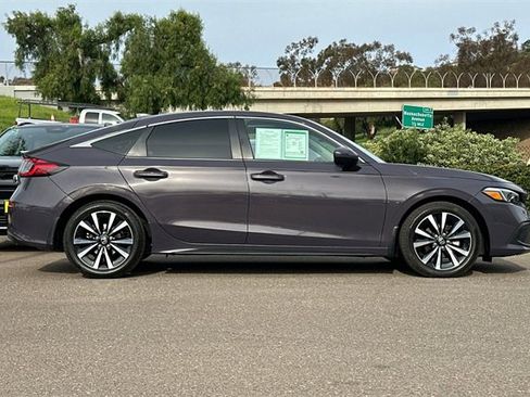 Certified 2024 Honda Civic EX-L image 4